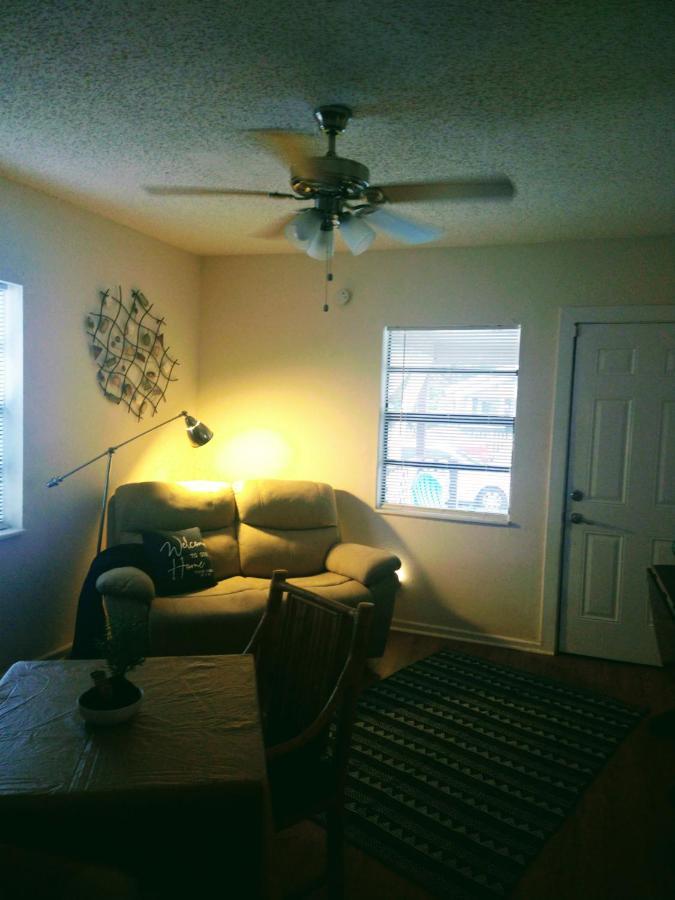 Cozy Nice Room Сейнт Питърсбърг Екстериор снимка